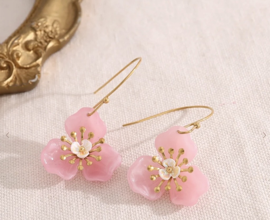 boucles d'oreilles fleur rose